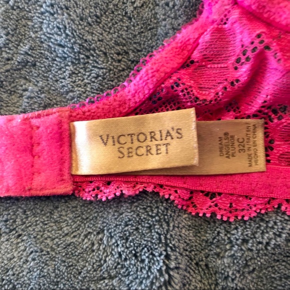 Gorgeous Victoria’s Secret Dream Angels Plunge Bra - Picture 5 of 5